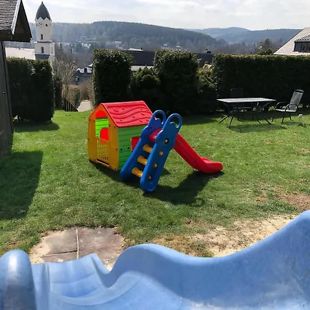 Gemuetliche Familienferienwohnung Im Obergeschoss *
